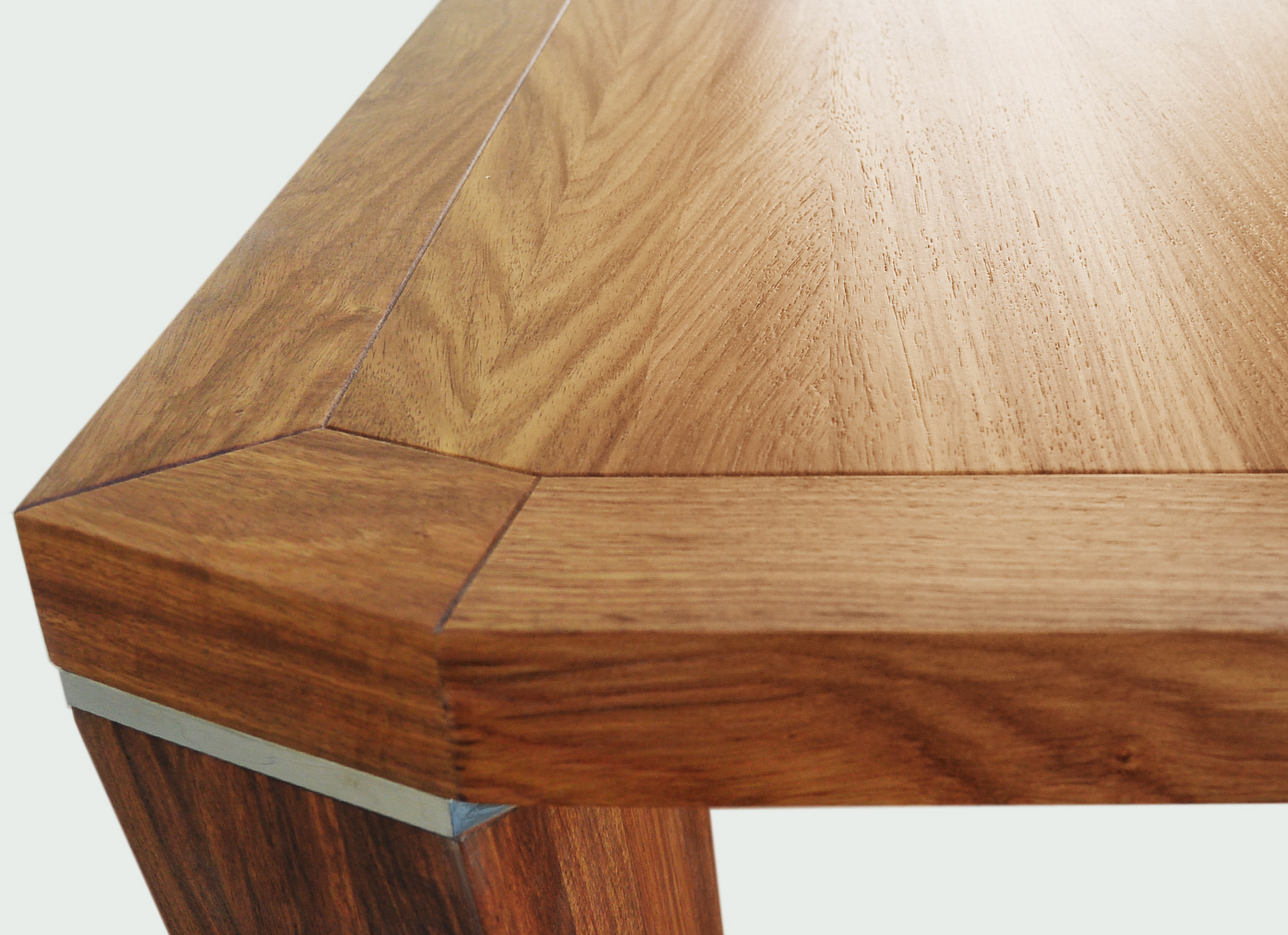 стол оливер журнальный. задания по теме мебель для дошкольников. стол рисунок для детей. стол мультяшный. две третьих стола.