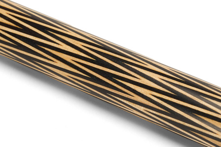 Кий Корона 8-ми перьевая, с 3D гравировкой, Пламенный эбен, Граб (Р. Королев)