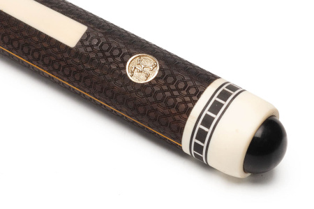 Кий Классика Элит 31 запил, с гравировкой, Гомбейро, Лимонник, Граб (Р. Королев)