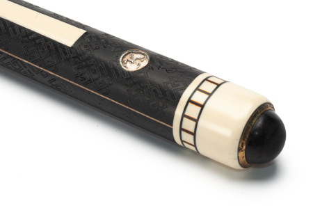 Кий Классика Элит 31 запил с гравировкой Черный граб, Оранжевый граб, Граб (Р. Королев)