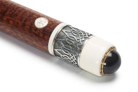 Кий Корона 8-ми перьевая, с инкрустацией, Змеиное дерево, Эбен, Граб (Р. Королев)