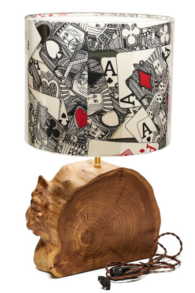 Настольный светильник круг большой "Покер", ручная работа, основание карагач